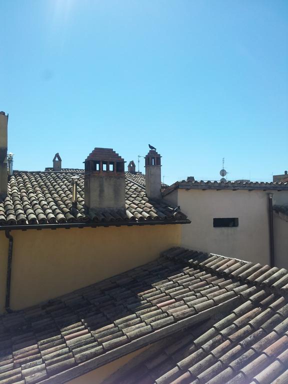 Antico Gioiello Umbro , Appartamento Con Terrazza Foligno Bagian luar foto